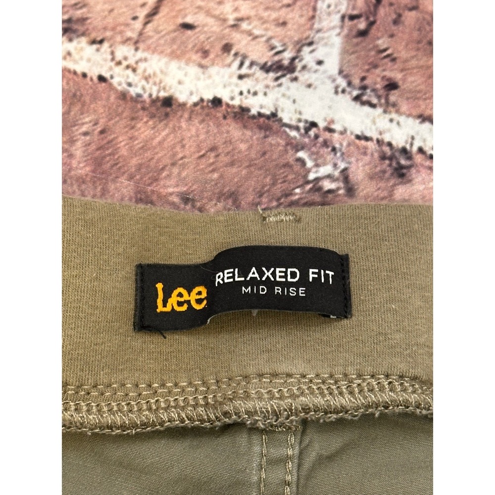 Lee Relaxed Fit Mid Rise Cargo Shorts Olive Green Women's Size 10 Summer Staple - Picture 3 of 13